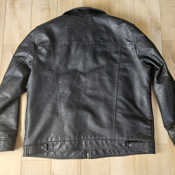 Levi's Black Faux Leather Jacket 2006 Vinage Great Quality Heavy Baggy - Picture 7 of 10